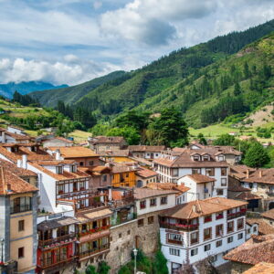 Potes, pueblo Picos de Europa