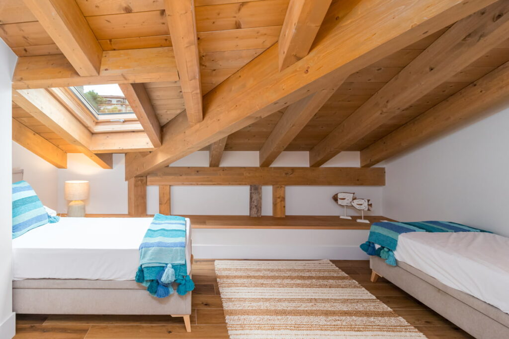 Apartamentos La Botica habitación segundo izquierda