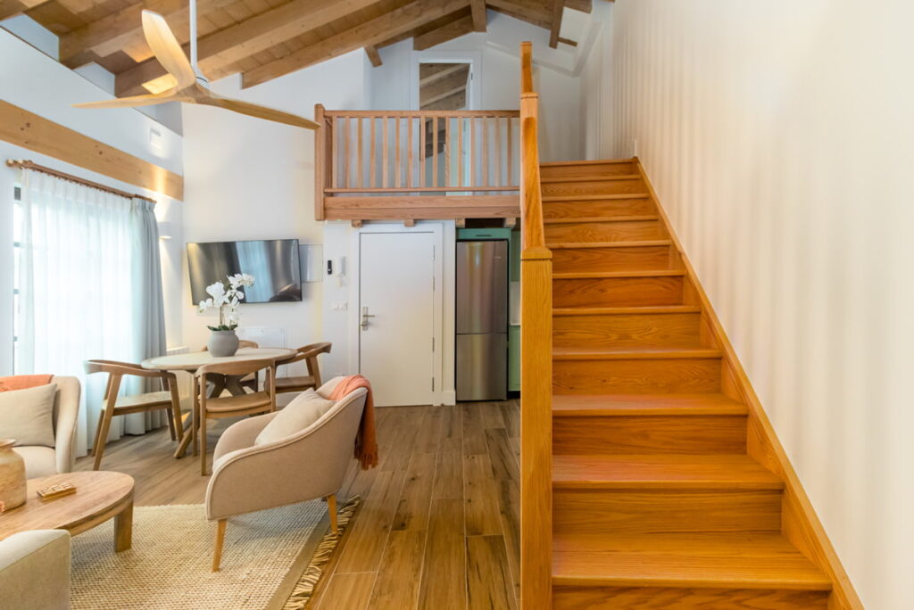 Apartamentos La Botica salón segundo izquierda